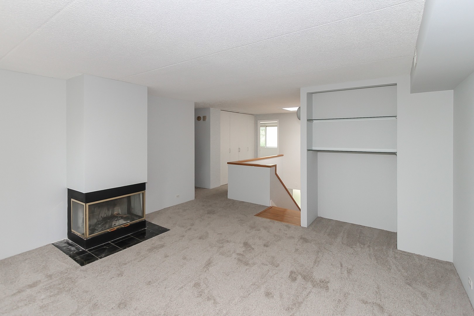 155 Avon Road Northbrook, IL 60062 - Photo 14 of 28