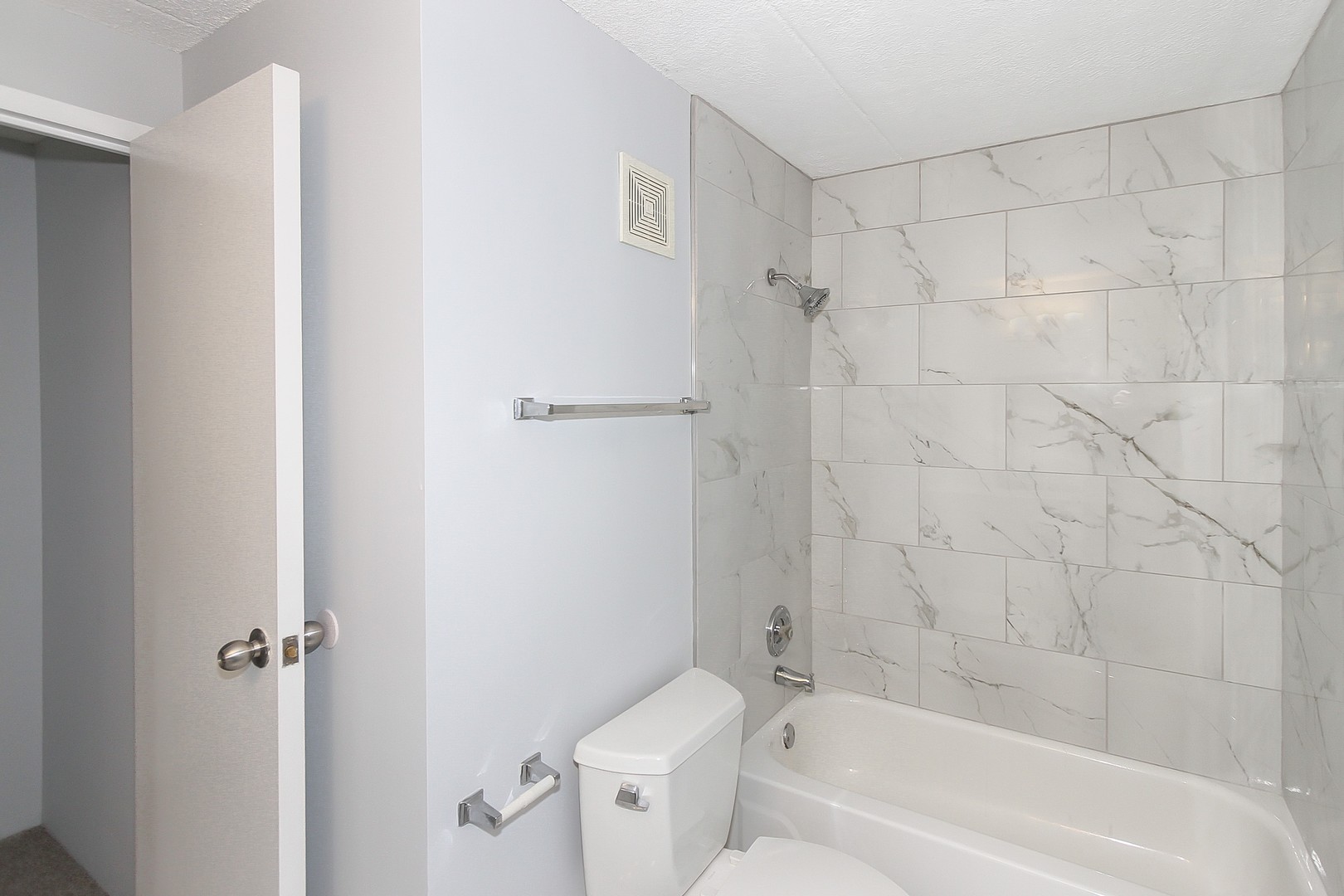 155 Avon Road Northbrook, IL 60062 - Photo 20 of 28