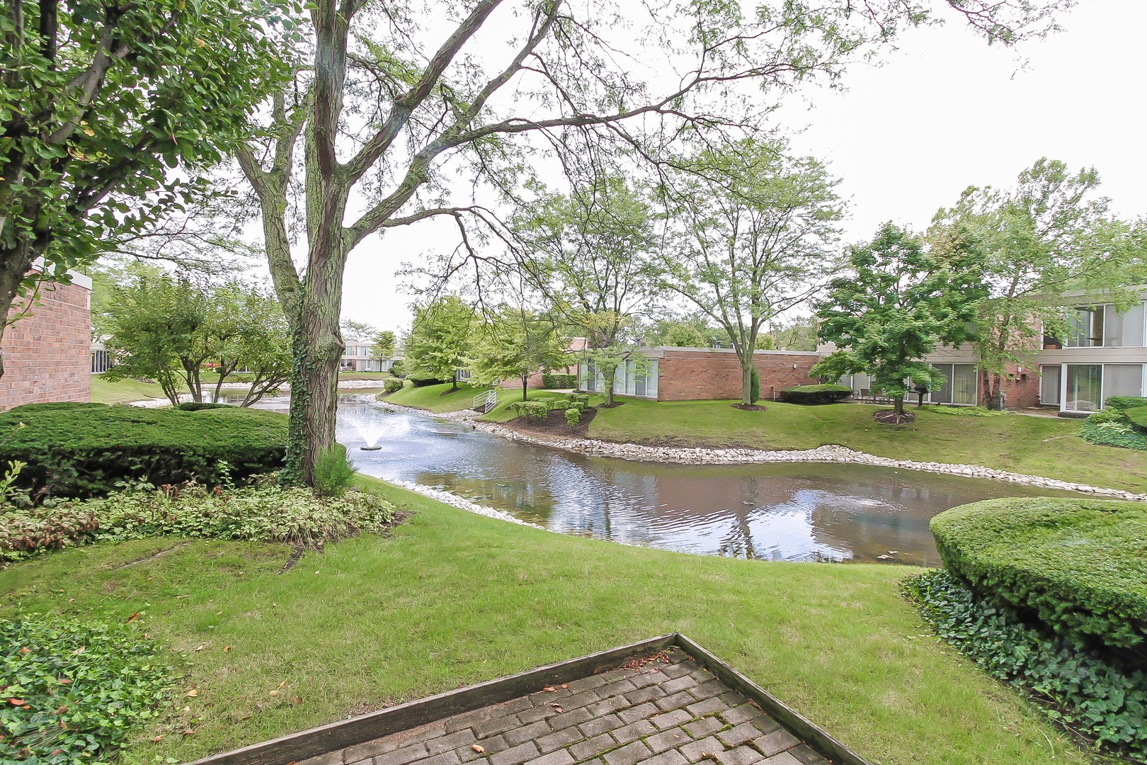 155 Avon Road Northbrook, IL 60062 - Photo 25 of 28