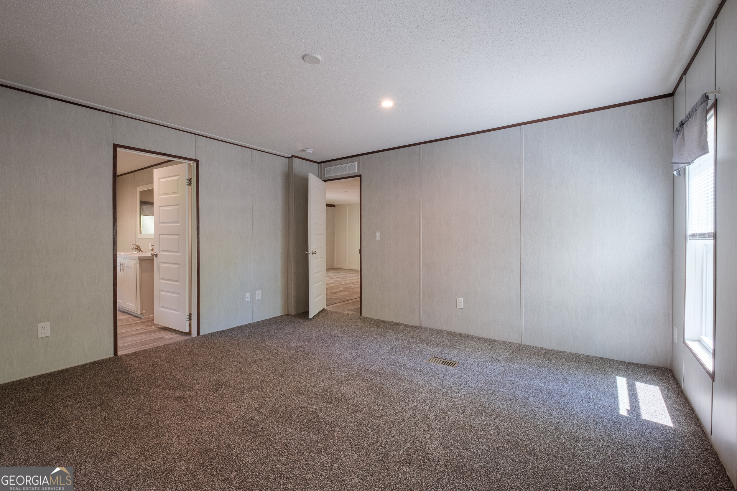 2959 Lake Lannell Road Odum, GA 31555 - Photo 15 of 30 a view of an empty room