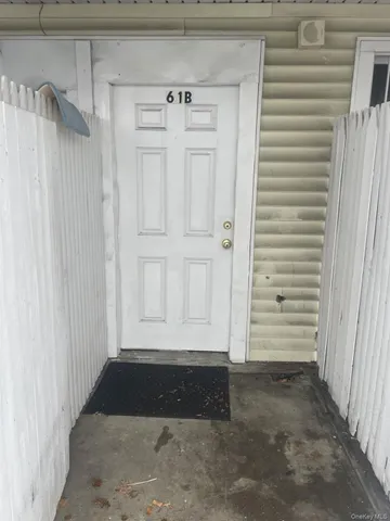 $3,500 | 61 Larkfield Road, Unit B, East Northport, NY 11731