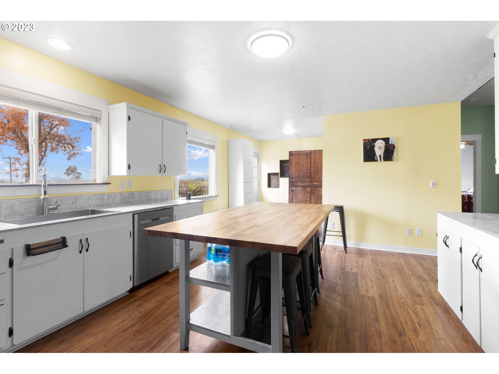 12976 South Dart Road Molalla, OR 97038 - Photo 17 of 48 Kitchen