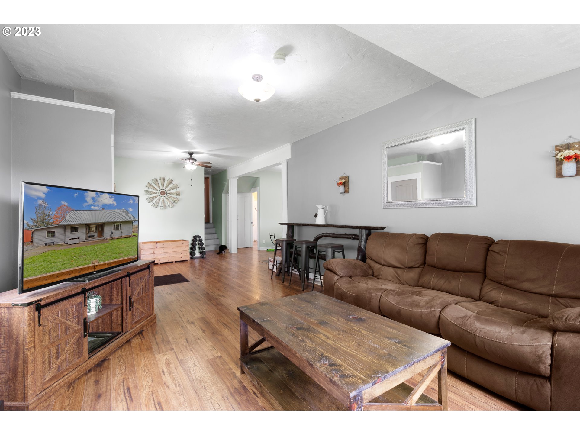 12976 South Dart Road Molalla, OR 97038 - Photo 10 of 48 Living Room