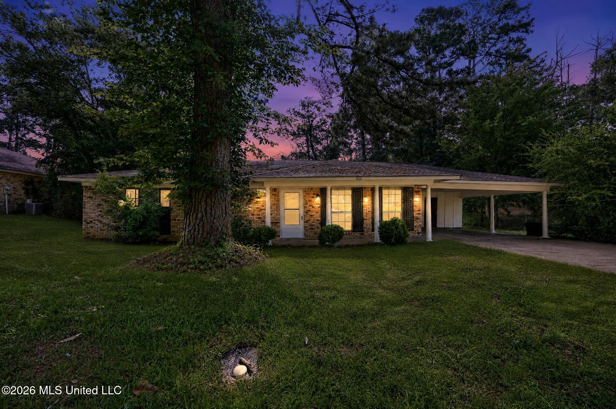206 Valley Ridge Drive Jackson, MS 39206 - Photo 1 of 34 07_206_Valley_Ridge_Dr-Exterior-ight