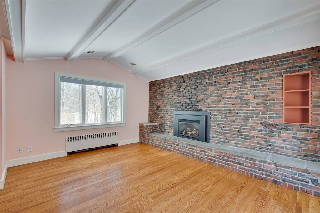 35 Hollywood Road Winchester, MA 01890 - Photo 11 of 40