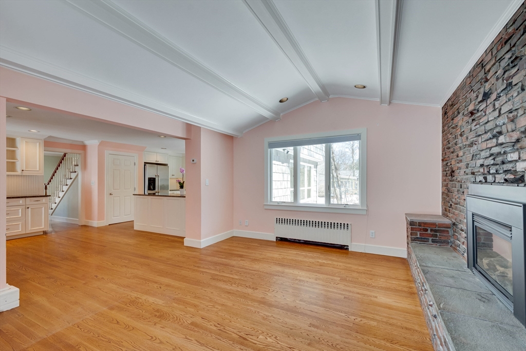 35 Hollywood Road Winchester, MA 01890 - Photo 12 of 40