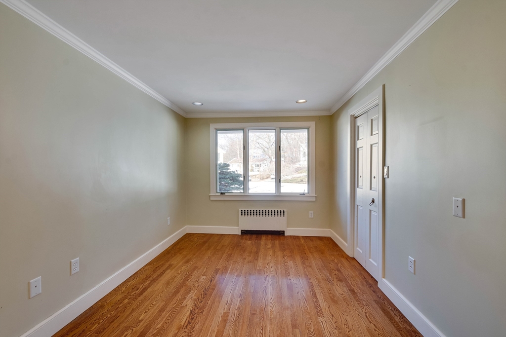 35 Hollywood Road Winchester, MA 01890 - Photo 13 of 40