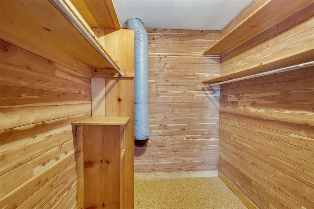 35 Hollywood Road Winchester, MA 01890 - Photo 16 of 40