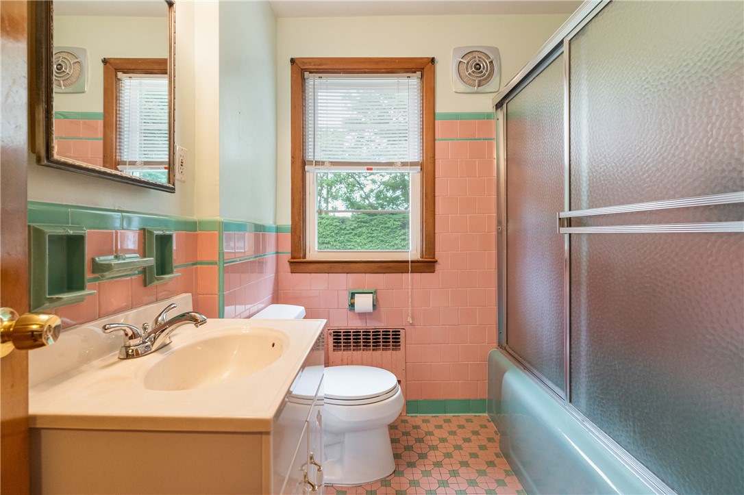 4 Baker Street Warwick, RI 02886 - Photo 10 of 20