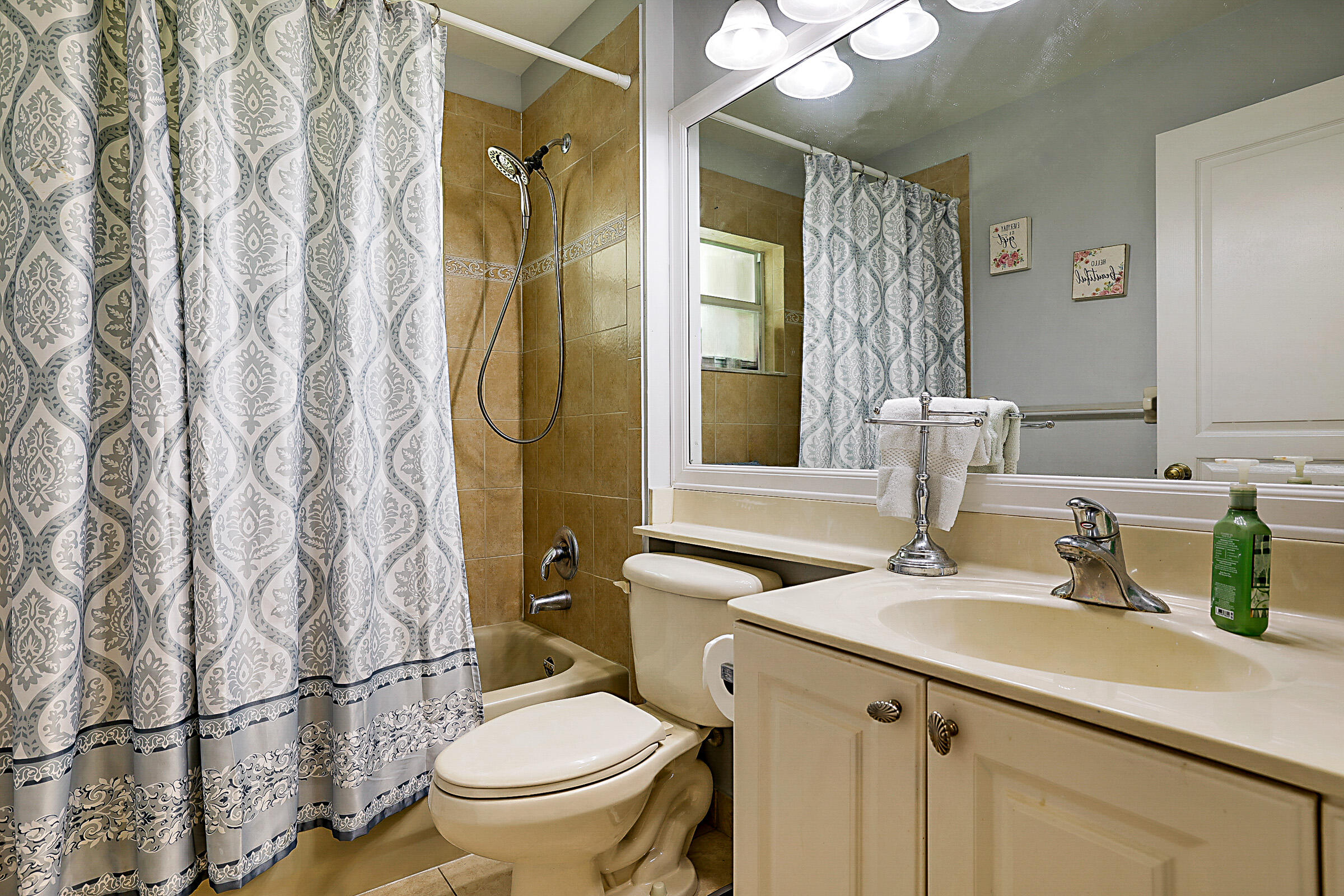 5028 Solar Point Drive Greenacres, FL 33463 - Photo 18 of 32 5028 Solar Point Drive-27