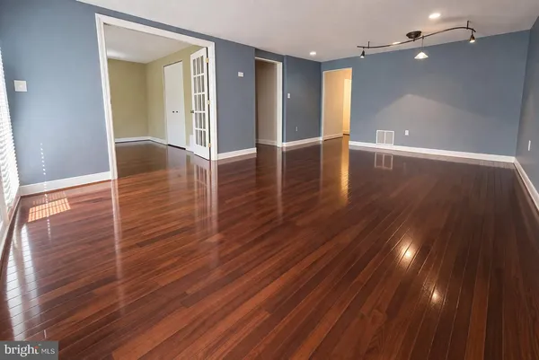 $3,000 | 20521 Neerwinder Street, Germantown, MD 20874