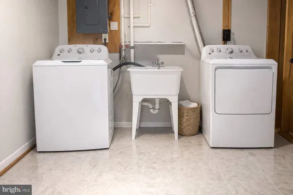 $3,000 | 20521 Neerwinder Street, Germantown, MD 20874