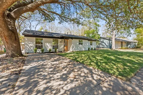 $699,990 | 8414 Briarwood Lane, Austin, TX 78757