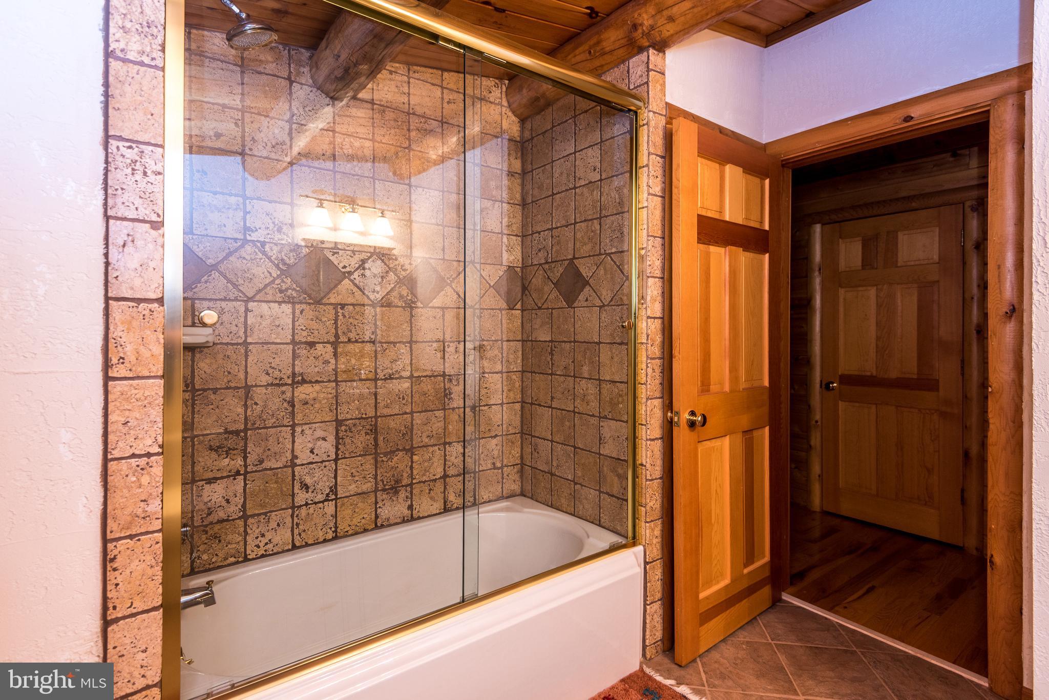 1849 Highpoint Road Coopersburg, PA 18036 - Photo 19 of 33 Gallery Image 19