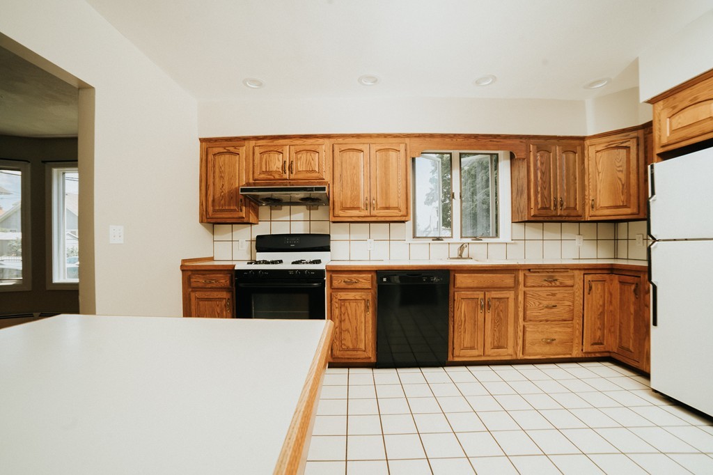 35 Sharon Road Quincy, MA 02171 - Photo 7 of 16 Gallery Image 7