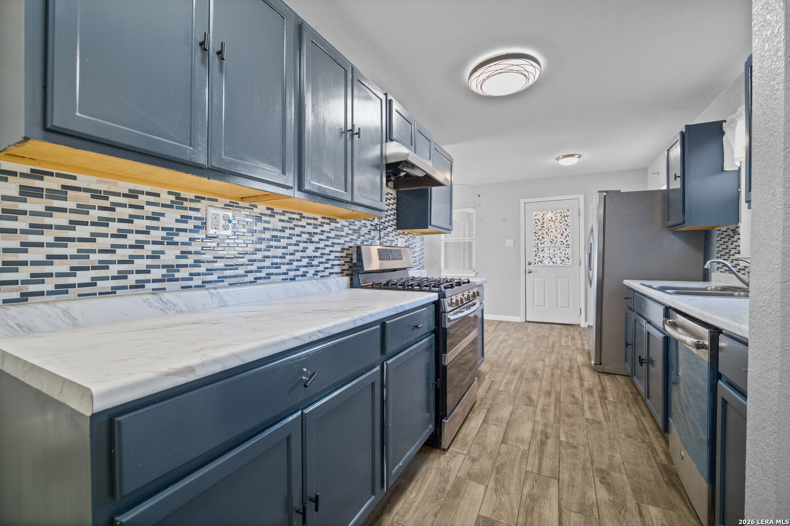 339 Creath Place San Antonio, TX 78221 - Photo 11 of 26