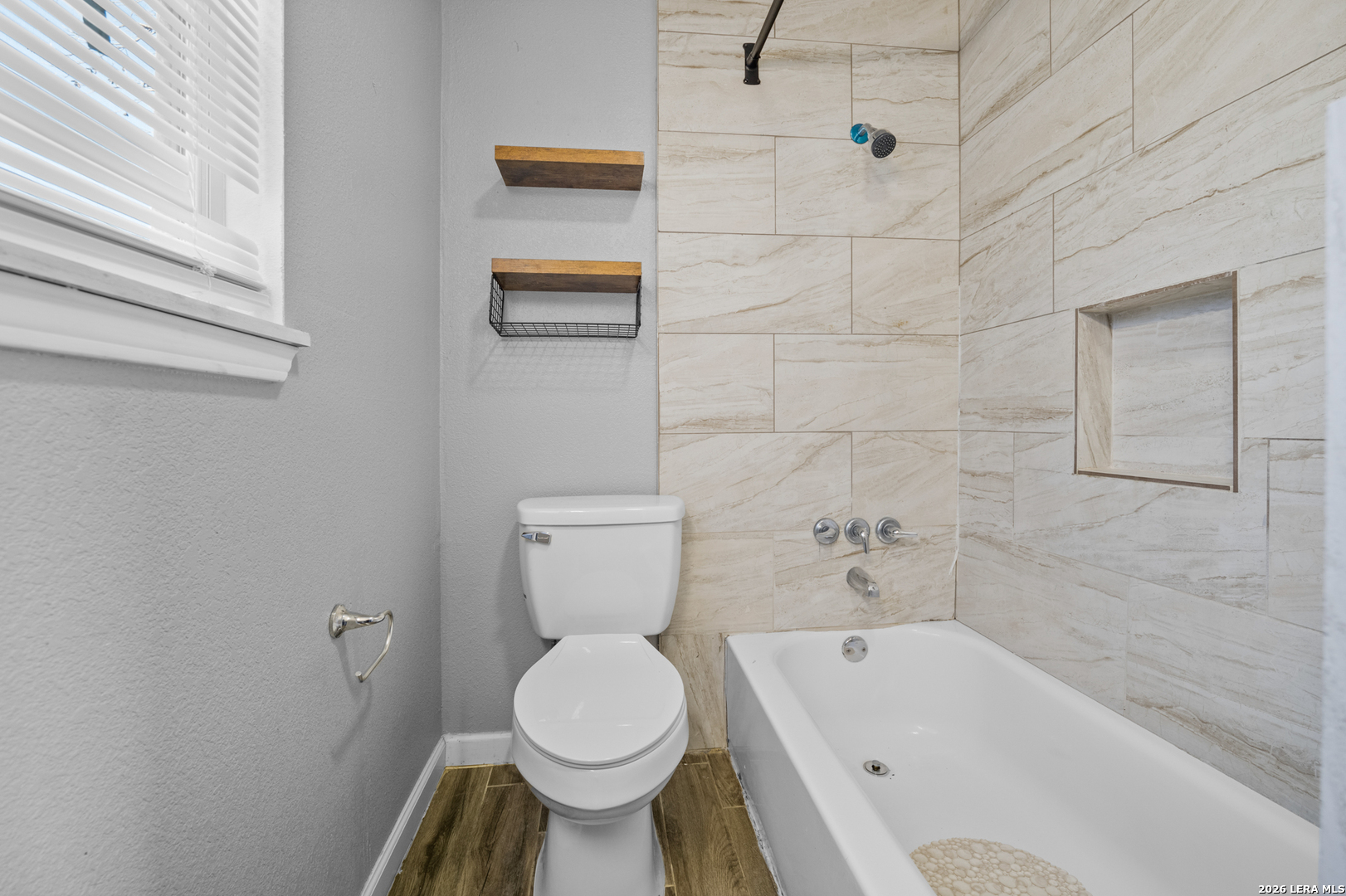 339 Creath Place San Antonio, TX 78221 - Photo 16 of 26