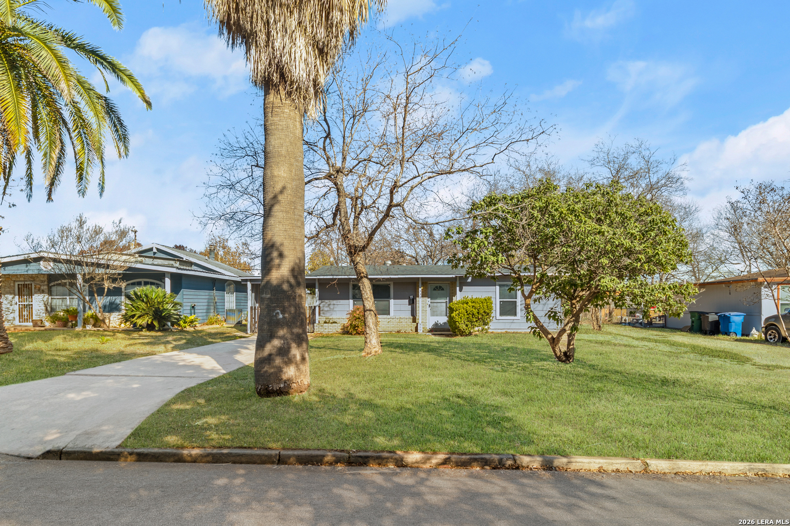 339 Creath Place San Antonio, TX 78221 - Photo 3 of 26