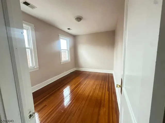 $2,700 | 322 Ashton Avenue, Linden, NJ 07036