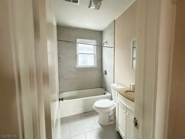 $2,700 | 322 Ashton Avenue, Linden, NJ 07036