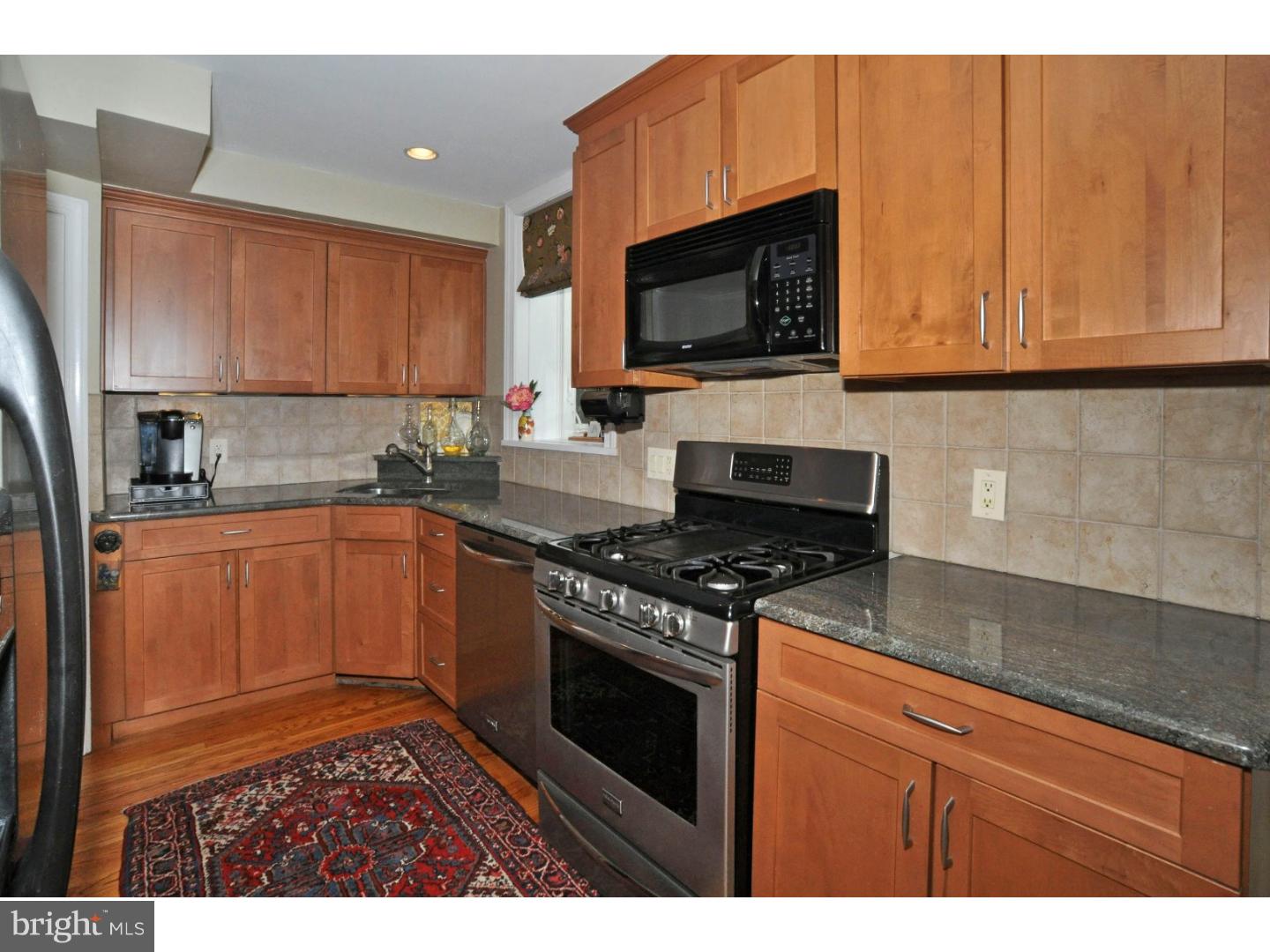 712 Brooke Road Glenside, PA 19038 - Photo 7 of 24 Kitchen