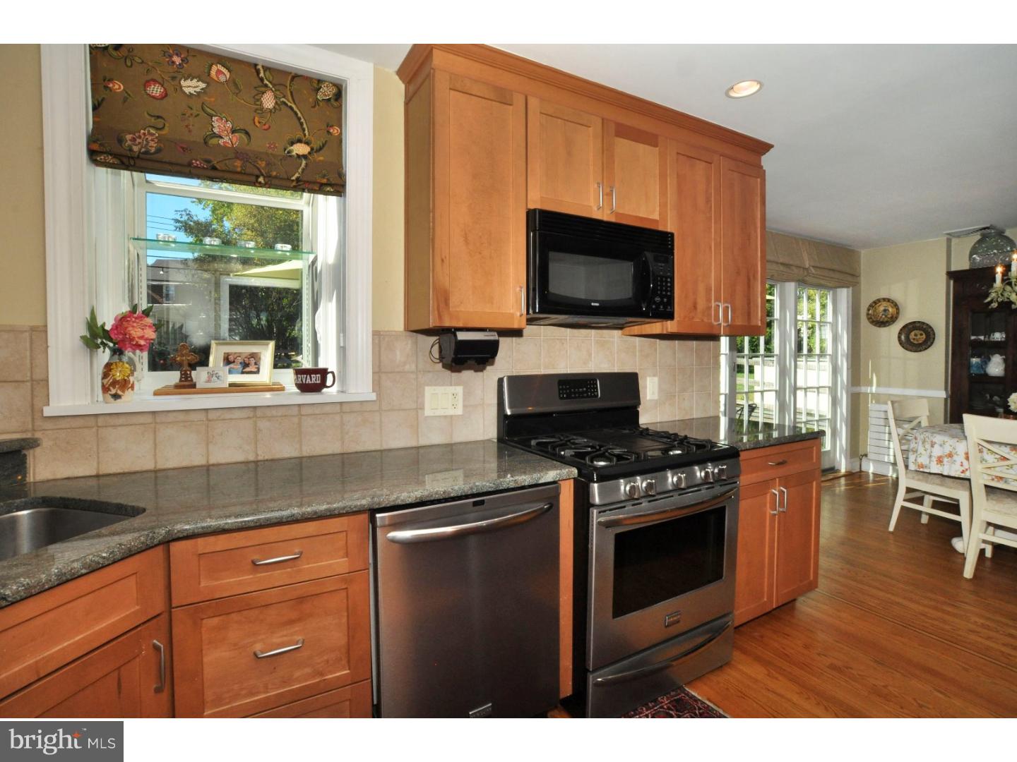 712 Brooke Road Glenside, PA 19038 - Photo 8 of 24 Kitchen