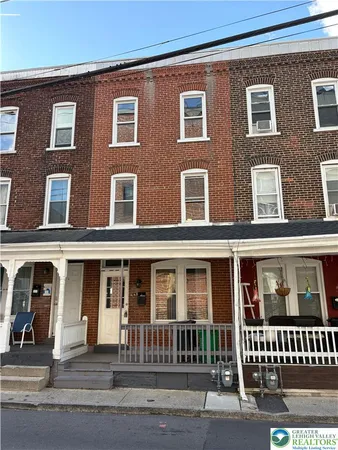 $2,100 | 948 West Maple Street, Allentown, PA 18101