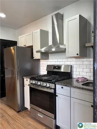 $2,300 | 948 West Maple Street, Allentown, PA 18101