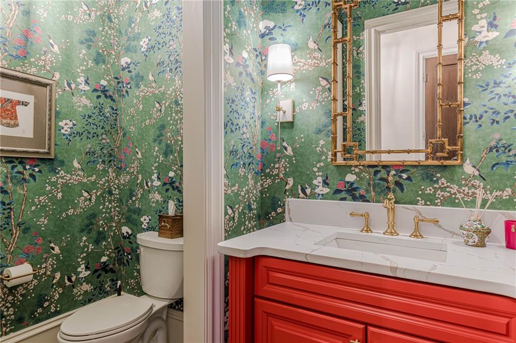 2010 Caladium Way Roswell, GA 30075 - Photo 24 of 71 a bathroom with a sink and mirror