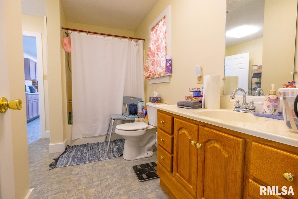 5504 Marion Road Metropolis, IL 62960 - Photo 5 of 62