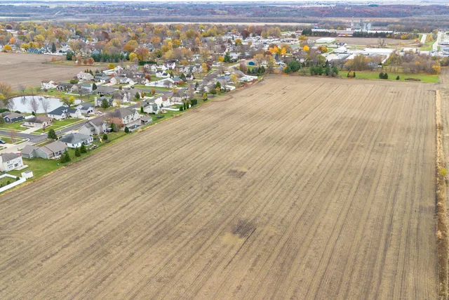 $1,440,000 | 0 Shooting Park Road, Peru, IL 61354