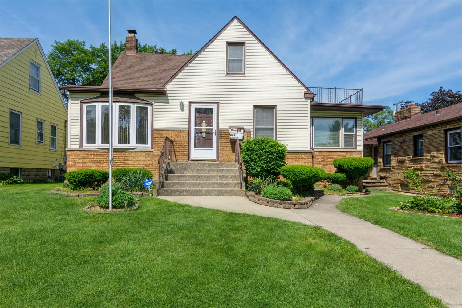 442 North Rensselaer Street Griffith, IN 46319 - Photo 1 of 28 1500x1000