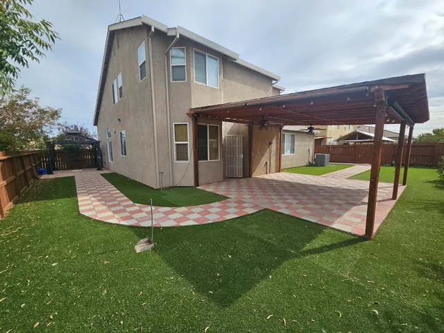 $650,000 | 13721 Santa Lucia Drive, Gustine, CA 95322