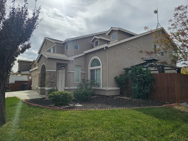 $650,000 | 13721 Santa Lucia Drive, Gustine, CA 95322