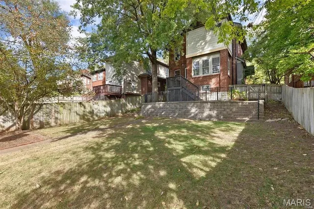 $750,000 | 7118 Pershing Avenue, University City, MO 63130