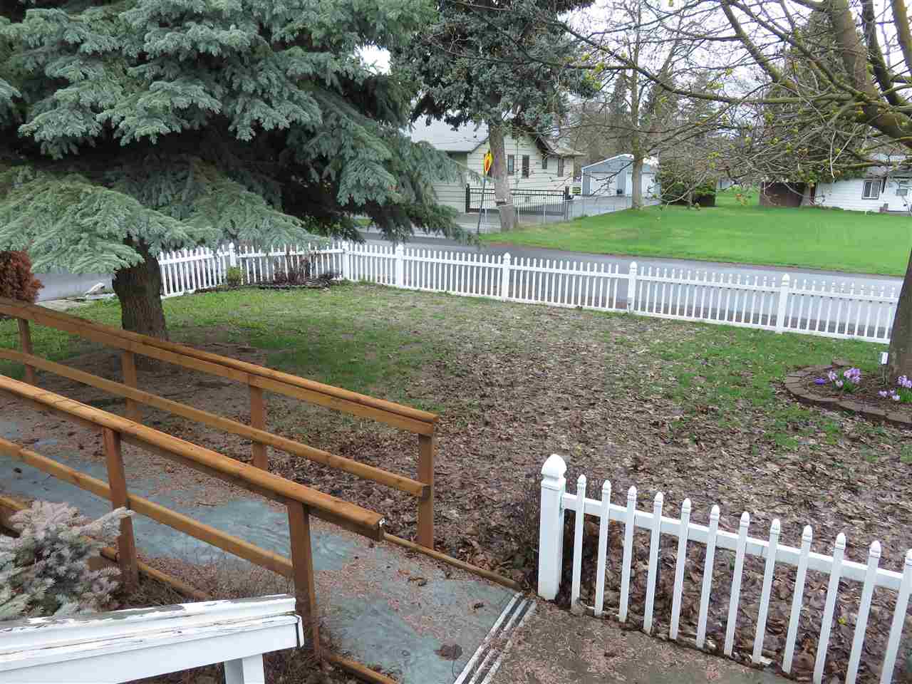 2320 North Center Road Spokane, WA 99212 - Photo 2 of 20