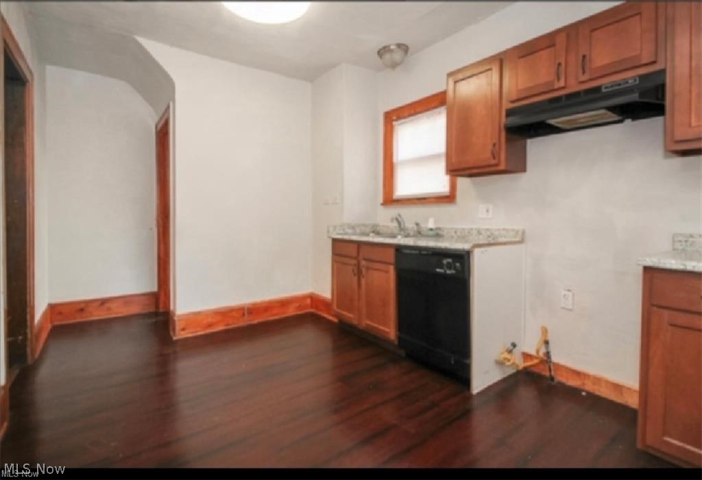971 Rushleigh Road Cleveland Heights, OH 44121 - Photo 8 of 14