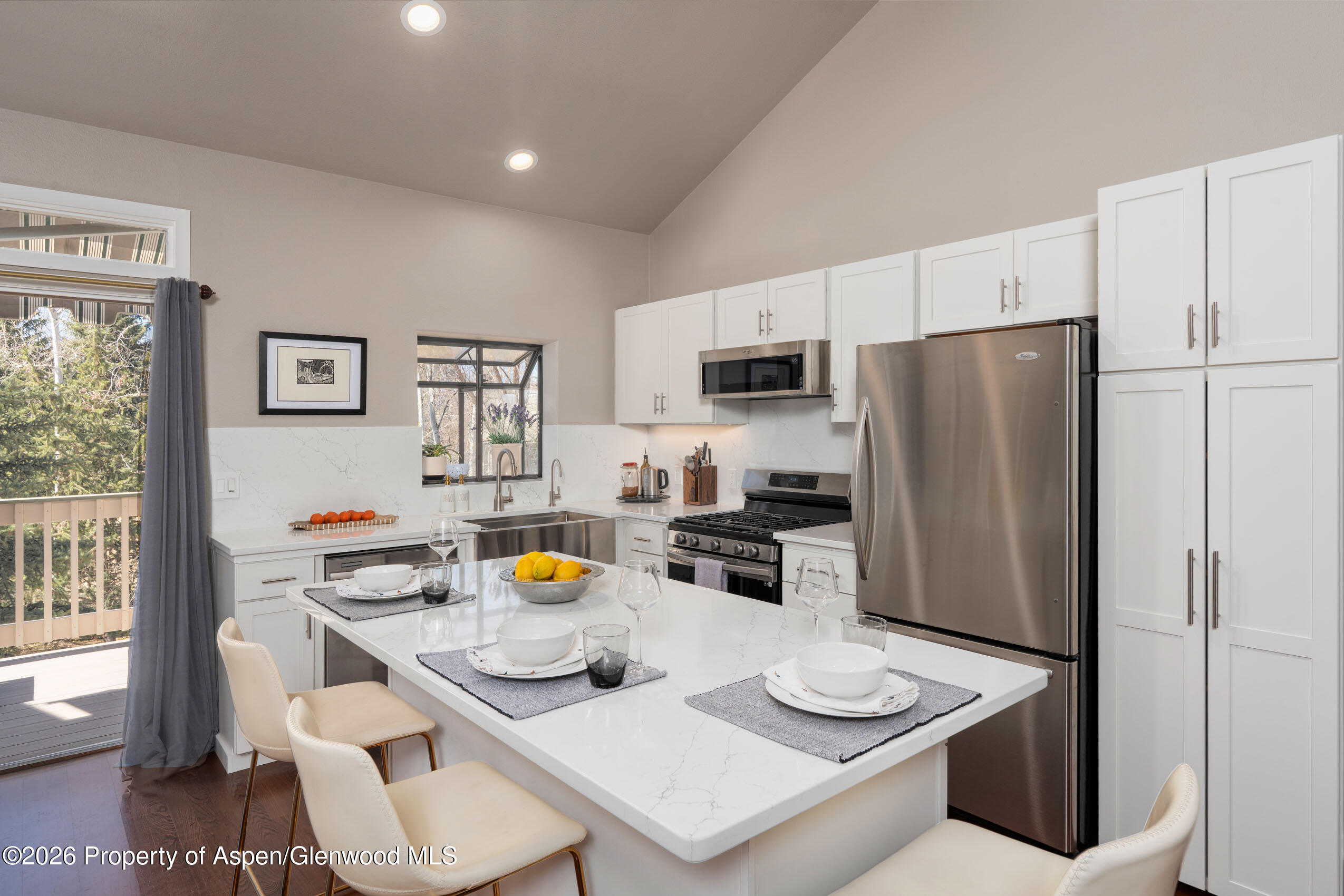 2003 Arbor Park Drive, Unit 1B Basalt, CO 81621 - Photo 3 of 27 Kitchen Island