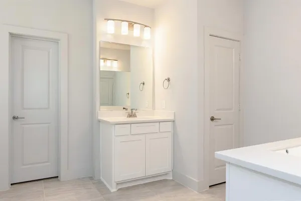 $4,295 | 3743 Milwaukee Avenue, Midlothian, TX 76065