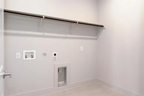 $4,295 | 3743 Milwaukee Avenue, Midlothian, TX 76065