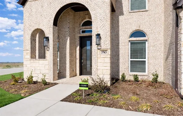 $4,295 | 3743 Milwaukee Avenue, Midlothian, TX 76065