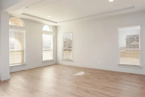 $4,295 | 3743 Milwaukee Avenue, Midlothian, TX 76065