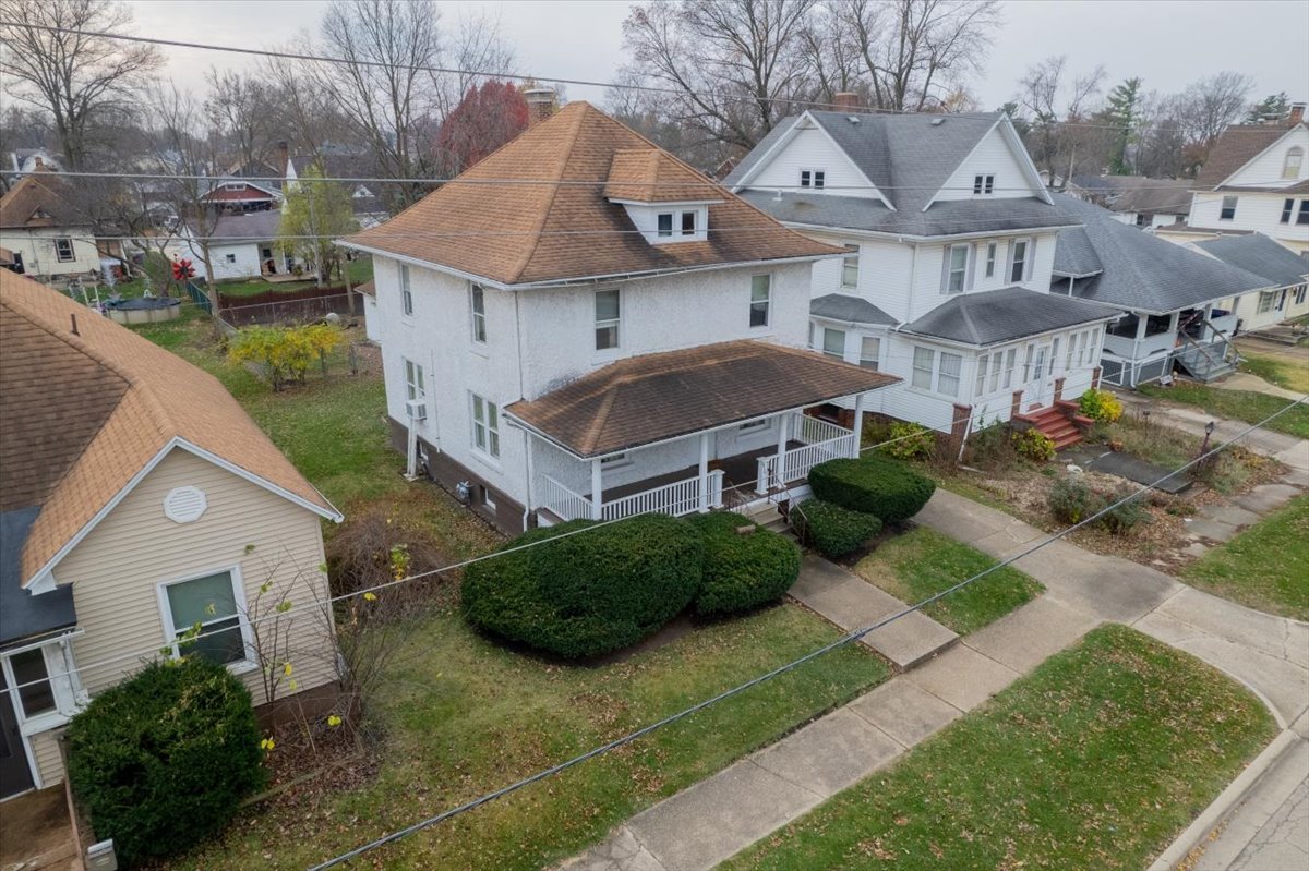 616 West Main Street Clinton, IL 61727 - Photo 5 of 40 Gallery Image 5