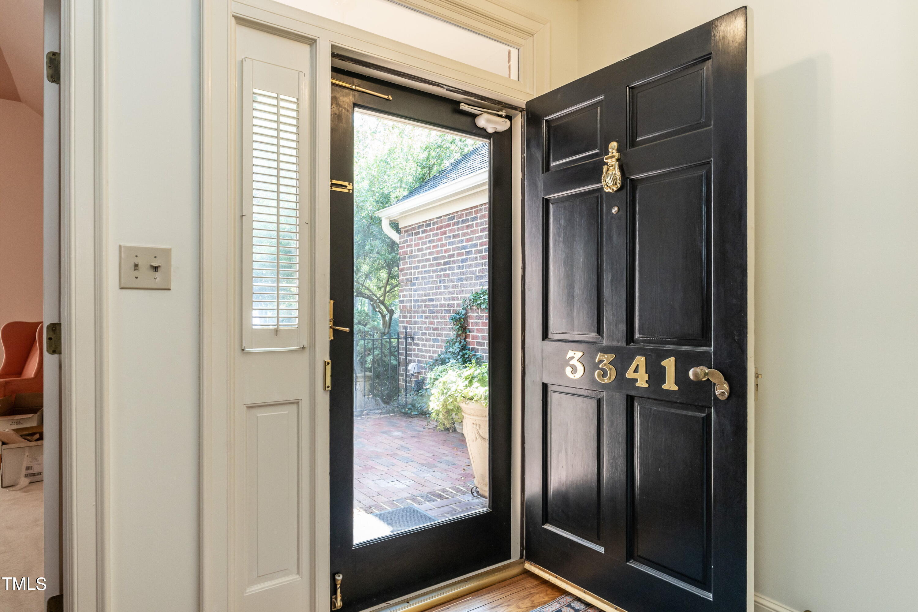 3341 Ridgecrest Court Raleigh, NC 27607 - Photo 3 of 26 foyer entrance