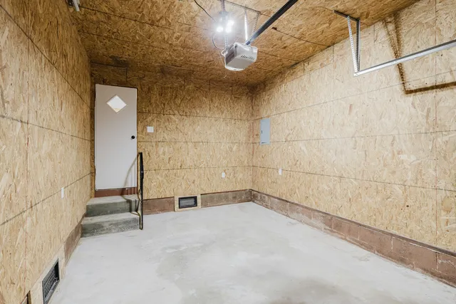 $225,000 | 17666 Highway 37, Johnston City, IL 62951