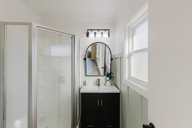 $225,000 | 17666 Highway 37, Johnston City, IL 62951