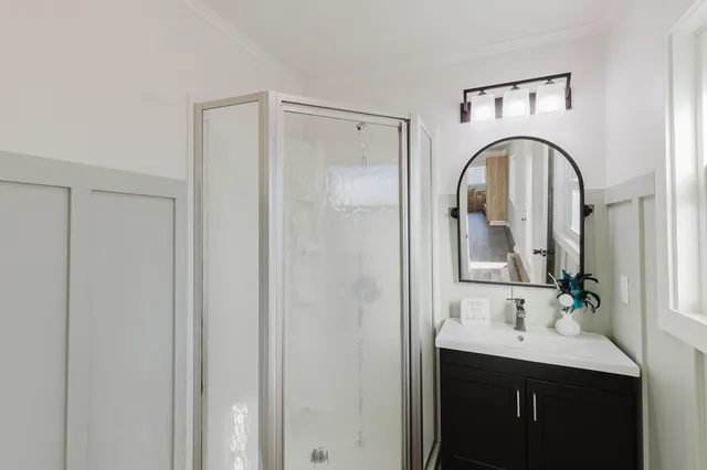 $225,000 | 17666 Highway 37, Johnston City, IL 62951