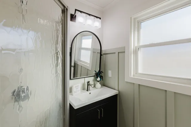 $225,000 | 17666 Highway 37, Johnston City, IL 62951