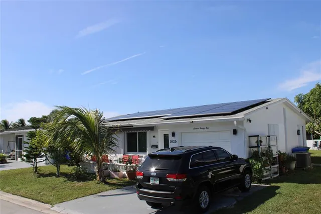 $380,000 | 1625 Northwest 68th Terrace, Margate, FL 33063