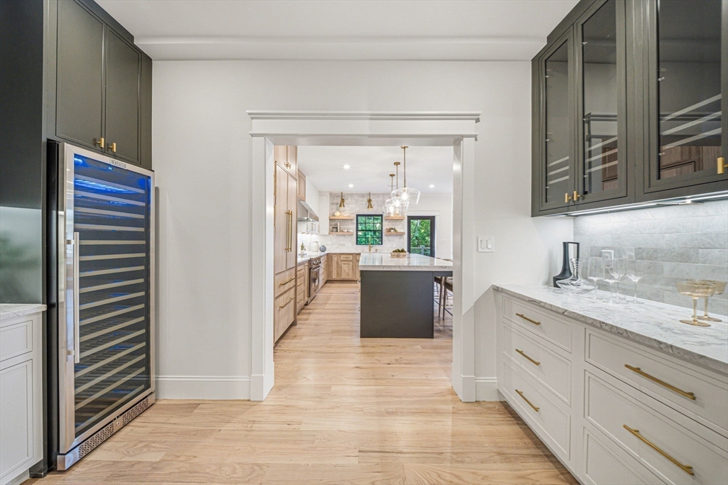 211 High Rock Street Needham, MA 02492 - Photo 13 of 41